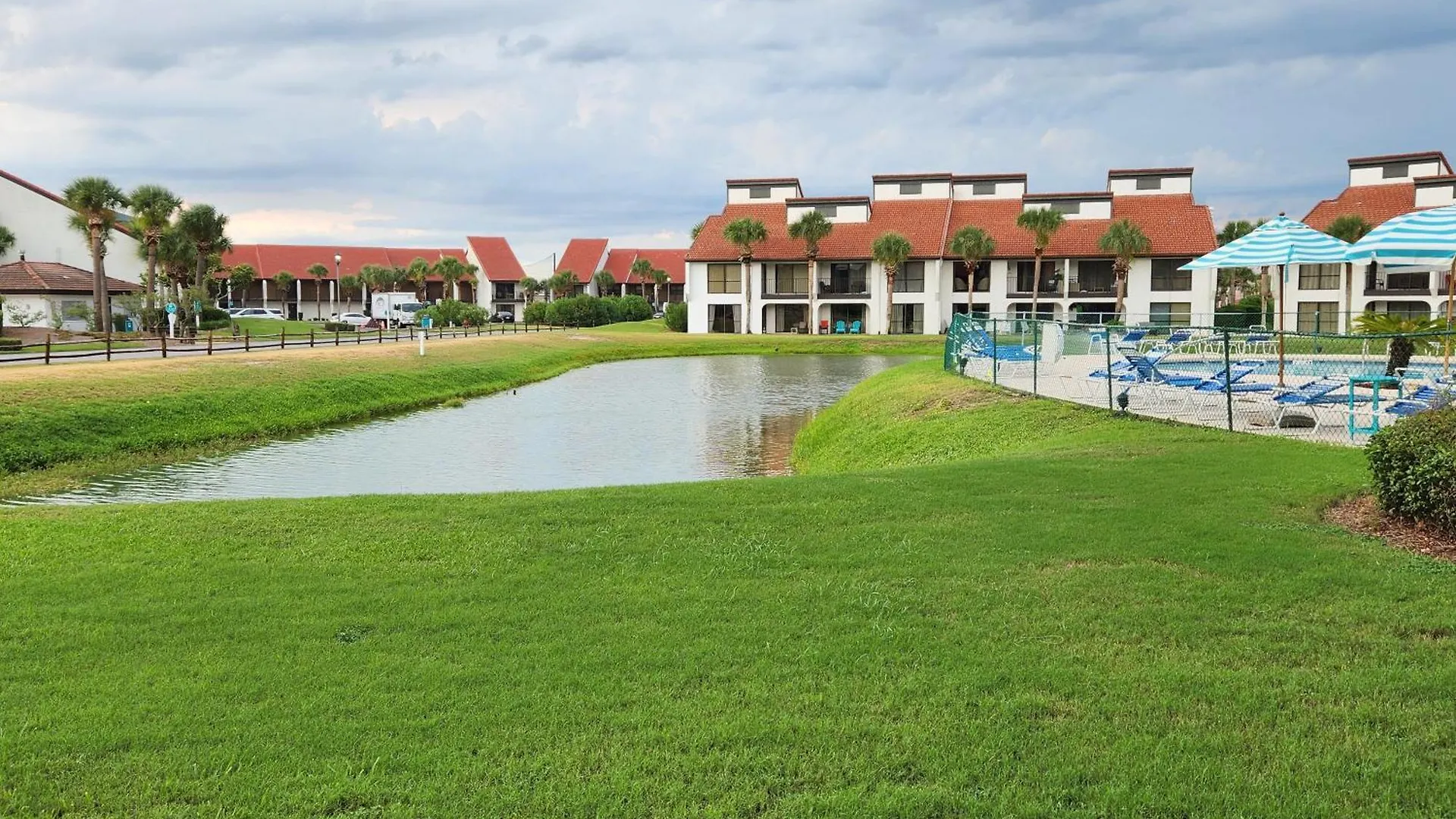 Edgewater Villa 2504 'By The Pool' Panama City Beach Holiday home